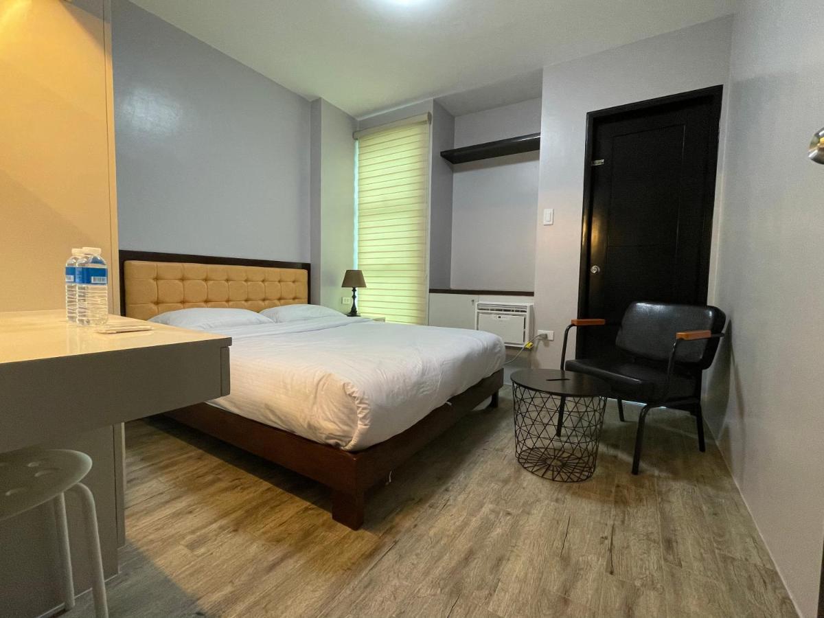 J Spazio Apartelle And Cafe Baranghauon Ngoại thất bức ảnh