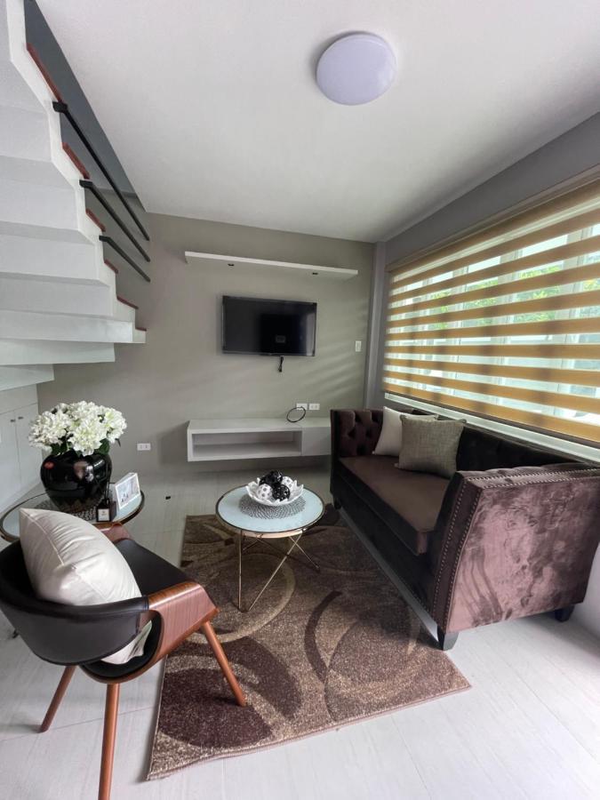 J Spazio Apartelle And Cafe Baranghauon Ngoại thất bức ảnh