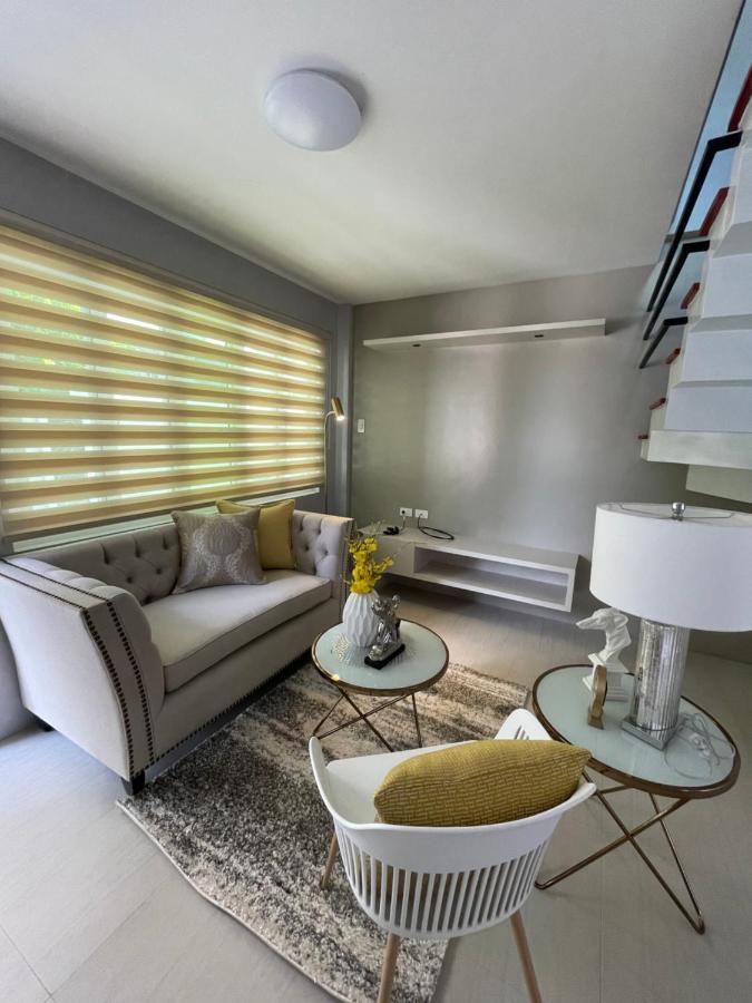 J Spazio Apartelle And Cafe Baranghauon Ngoại thất bức ảnh